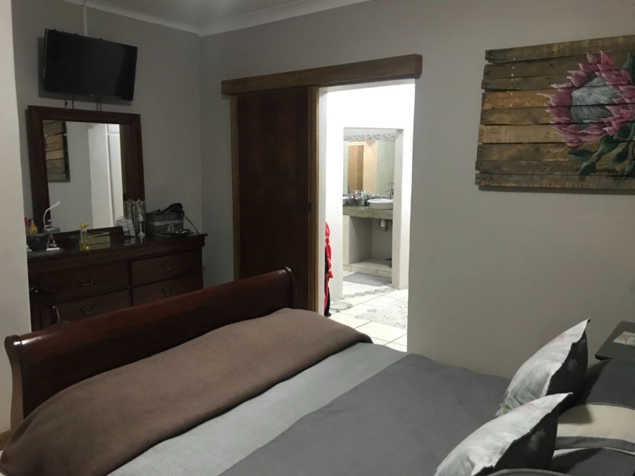4 Bedroom Property for Sale in Die Rand Northern Cape